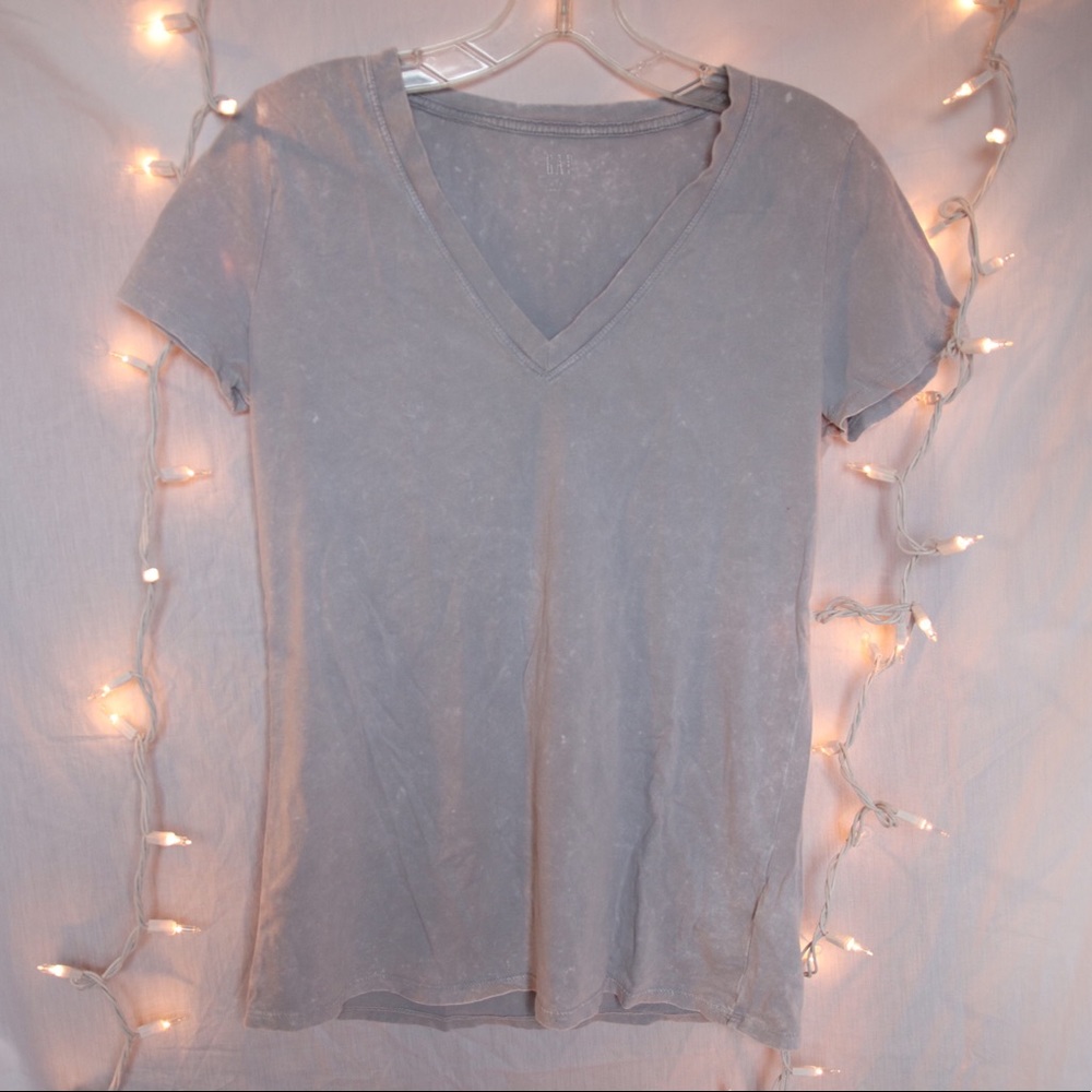 V-neck T-shirt